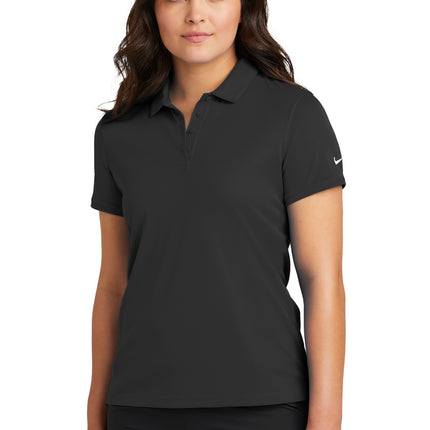 Nike Women’s Victory Solid Polo – NKDX6685