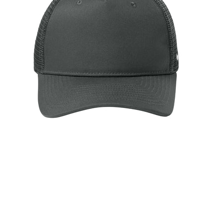 Nike® Snapback Mesh Trucker Cap – NKFN9893