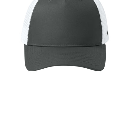 Nike® Snapback Mesh Trucker Cap – NKFN9893