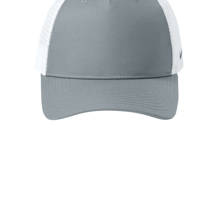 Nike® Snapback Mesh Trucker Cap – NKFN9893